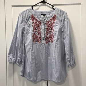 Talbots petites blue and white stripe popover with red embroidery